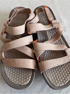 Baretraps Danny Women’s Sandals Size 9